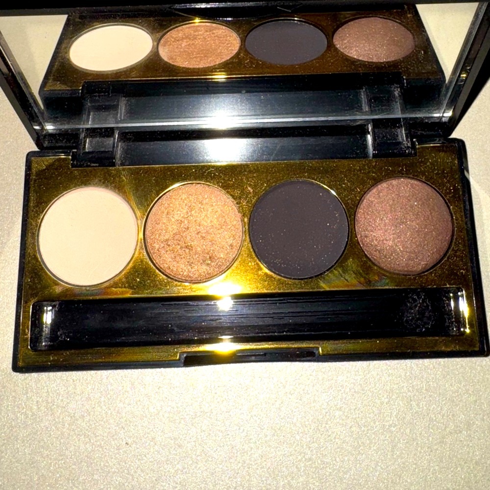 Bobbi Brown Sultry Eyeshadow Palette - Cream, Gold, Black, Brown- barely used